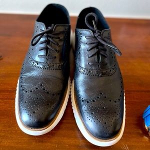 Size 9 Cole Hann mens shoes